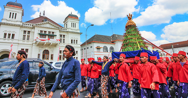 Bożonarodzeniowe życzenia w języku indonezyjskim